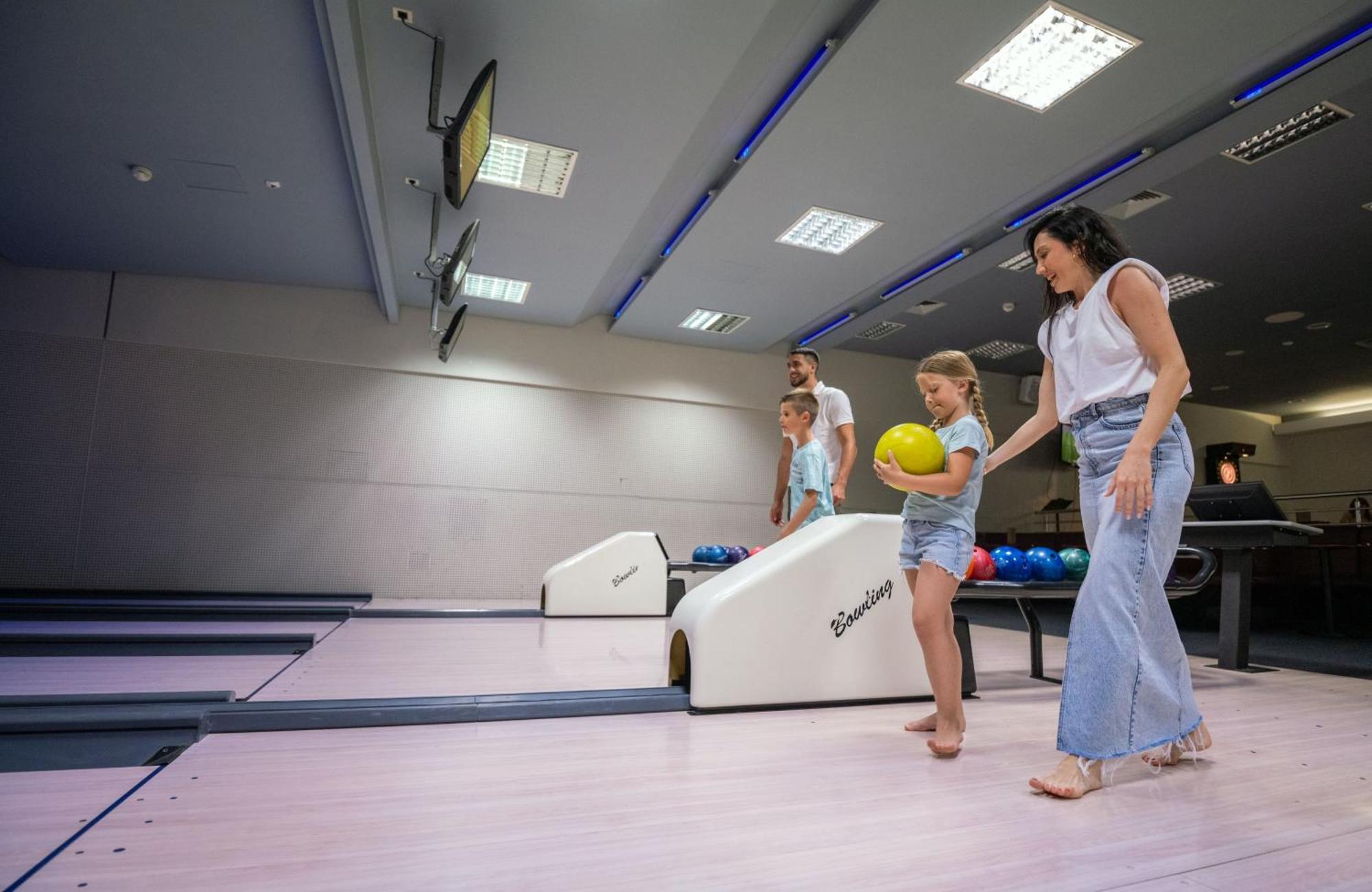 Bluesun Hotel Elaphusa Μπολ Εξωτερικό φωτογραφία